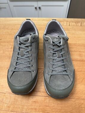 Dansko Women’s Paisley Ankle Hiking Shoes size 39